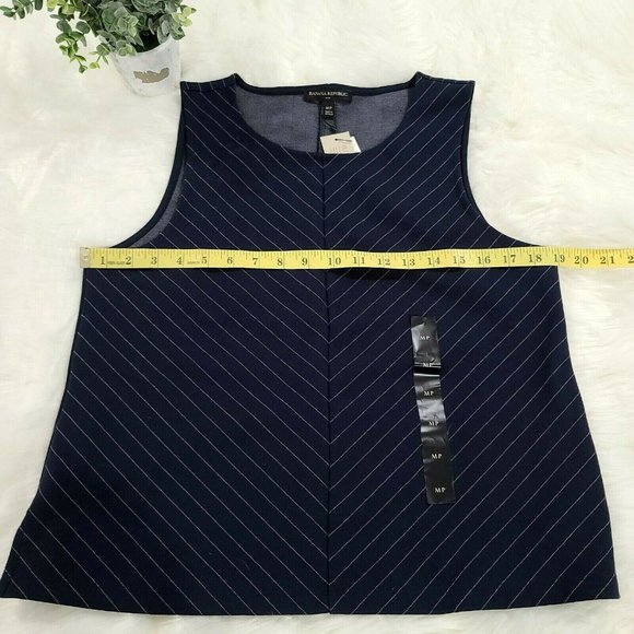Banana Republic Structured Pinstripe Shell Top Navy Blue Sleeveless Sz M Petite - Picture 3 of 5